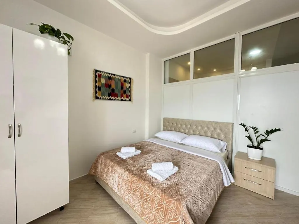Trea Accomodations- Vola Vlore 0*,